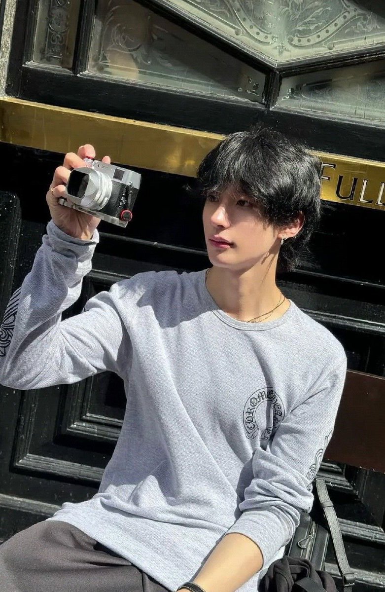brachiotonie's tweet image. If life were a camera, you’d be the perfect exposure📷🎞️🤎 

anzaaaiiii🙈

#RIIZE #ANTON  
#BRIIZE  #BRZSD #BriizeSelcaDay @RIIZE_official