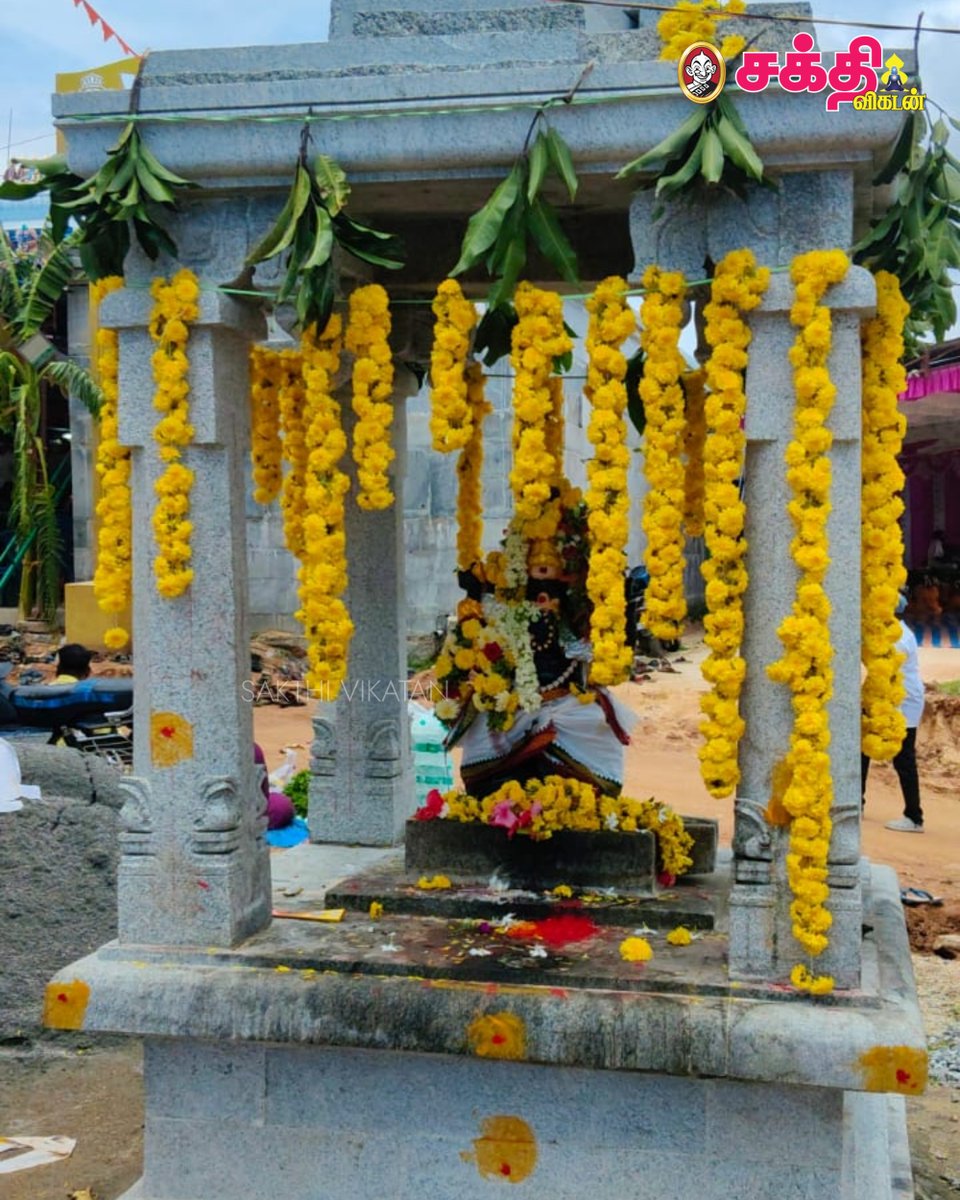 SakthiVikatan's tweet image. திருப்பத்தூர் மாவட்டம் அருள்மிகு அக்ரஹாரம் மலைக்கோவில் ஸ்ரீ சீனிவாச பெருமாள் கோவிலில் நான்காவது சனிக்கிழமை உற்சவத்தின் புகைப்படங்கள்.
படங்கள் : தி.ஜெகதீஸ்வரி (மாணவ நிருபர்)
#Tirupattur | #TNLocalNews