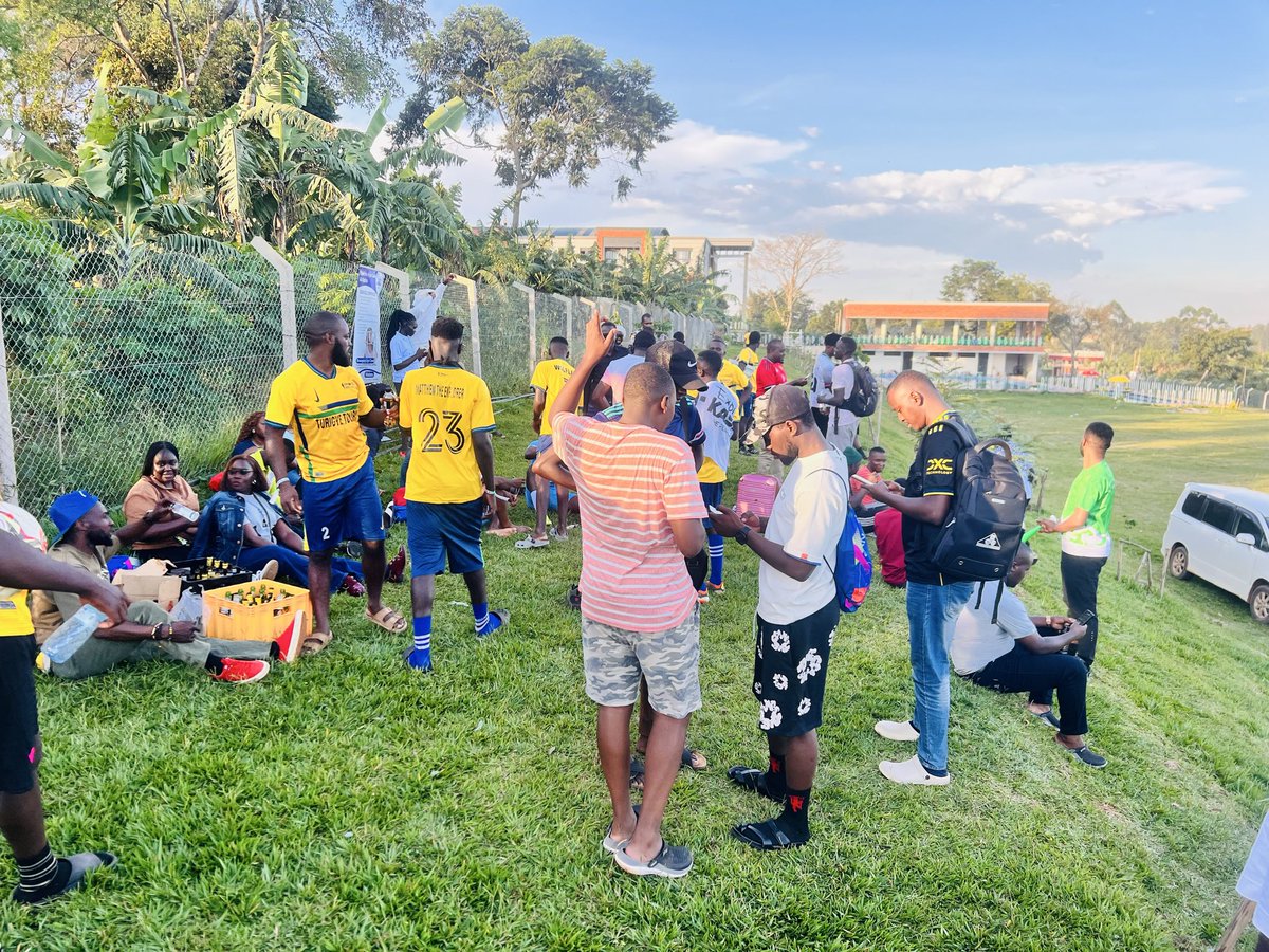 karothk256's tweet image. A massive shoutout to the incredible organizers and sponsors of today&apos;s #FriendlyMatch at The Olive School in Namugongo! 

Your passion, dedication, and seamless coordination turned this clash between @Uganda_Expozed team and #GoldenPosts team into an absolute thrill-packed…