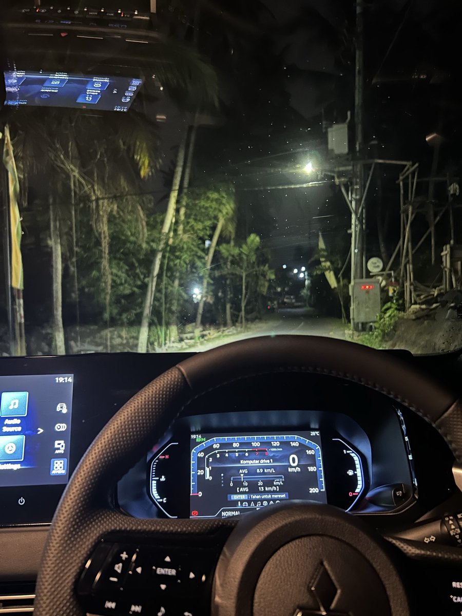 esavior61's tweet image. Sepi amat ni jalan dahal malming