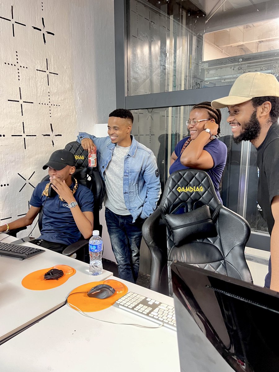 TheCortexHub's tweet photo. To all our participants - thank you for joining Day 1 of the MCP Hackathon Africa 2025 Bootcamp!  Your energy, curiosity, and commitment made today’s session a success. #ICYMI registration has been extended to 17 Oct👉🏽 https://t.co/meKFPUVkSi #MCPHackAfrica #MCPHackBootcamp https://t.co/M37n0ySnzj