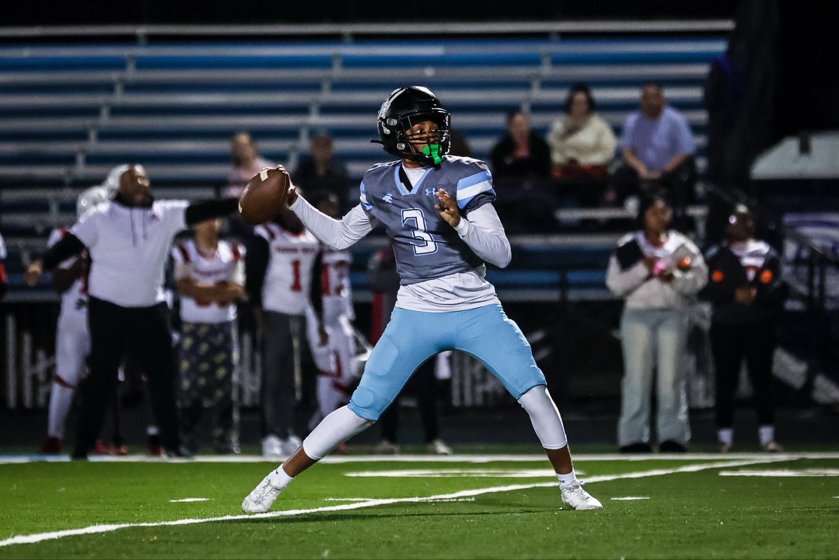 WB_ATHLETICS's tweet image. WARRIORS WIN!!

Friday Night Lights

October 10, 2025

Final Score

Willowbrook: 50
Proviso West: 8

Our Warriors improve their regular season record to 4-3 (3-1). Our next Warrior Football contest will be next Friday, October 17th at Proviso East (7:30 PM kickoff).…