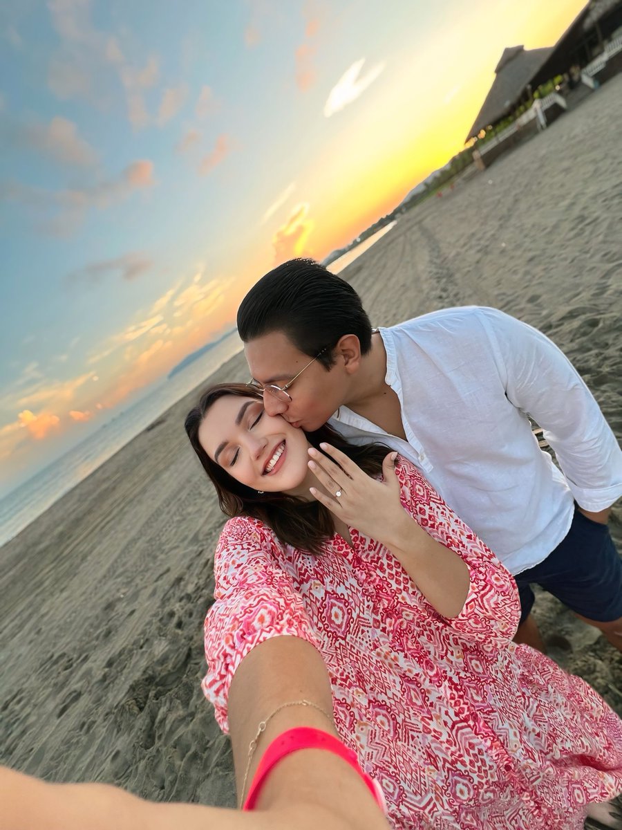 Carmen Flores tweet media