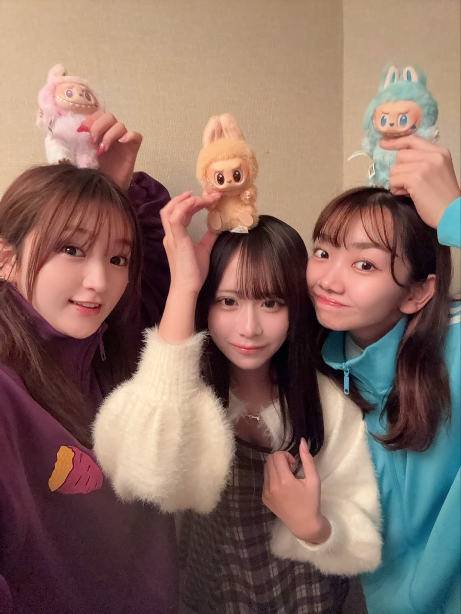 まりいつライブ打ち合わせっ
with澄ちゃん🩷

まじで練習しないとやばいって思わせてくれる曲ばかりです←選んだの自分。笑

きてねっ
(想いを未来へ繋ぐぞって感じの曲もあるよ)

<a href="/itsuki_makiura/">牧浦乙葵</a> <a href="/kosakasumi/">小坂 澄</a> 
t.livepocket.jp/e/mariitsulive…