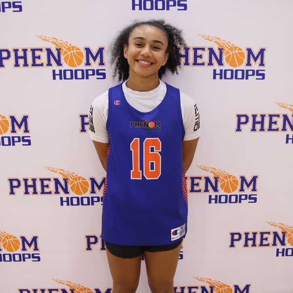 2027 KaLeiya Jones (North Meck) showed some early flashes of her game, excelling well off the dribble, getting inside consistently, and creating well for herself and others. #LadyTop80 #LadyPhenom