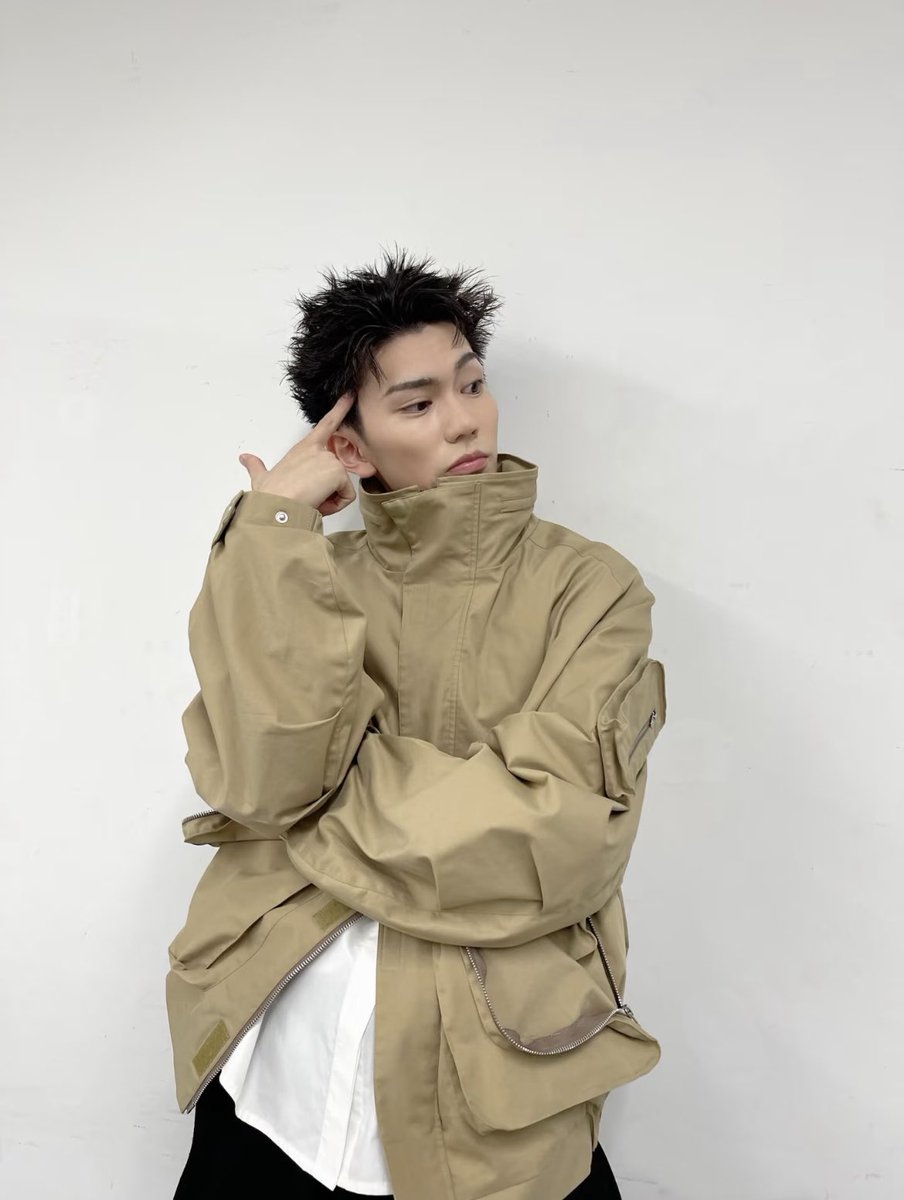 segadayo_nm's tweet image. 251011 樋口幸平 RED (23:32) 1/2
🔗 xhslink.com/o/uLVzPBF972 

TGC北九州
本日TGC北九州に出演させていただきました、会場の雰囲気が最高でした
応援してくださった皆さん、そして関係者の皆さん、本当にありがとうございました！
これからも頑張ります

#樋口幸平
