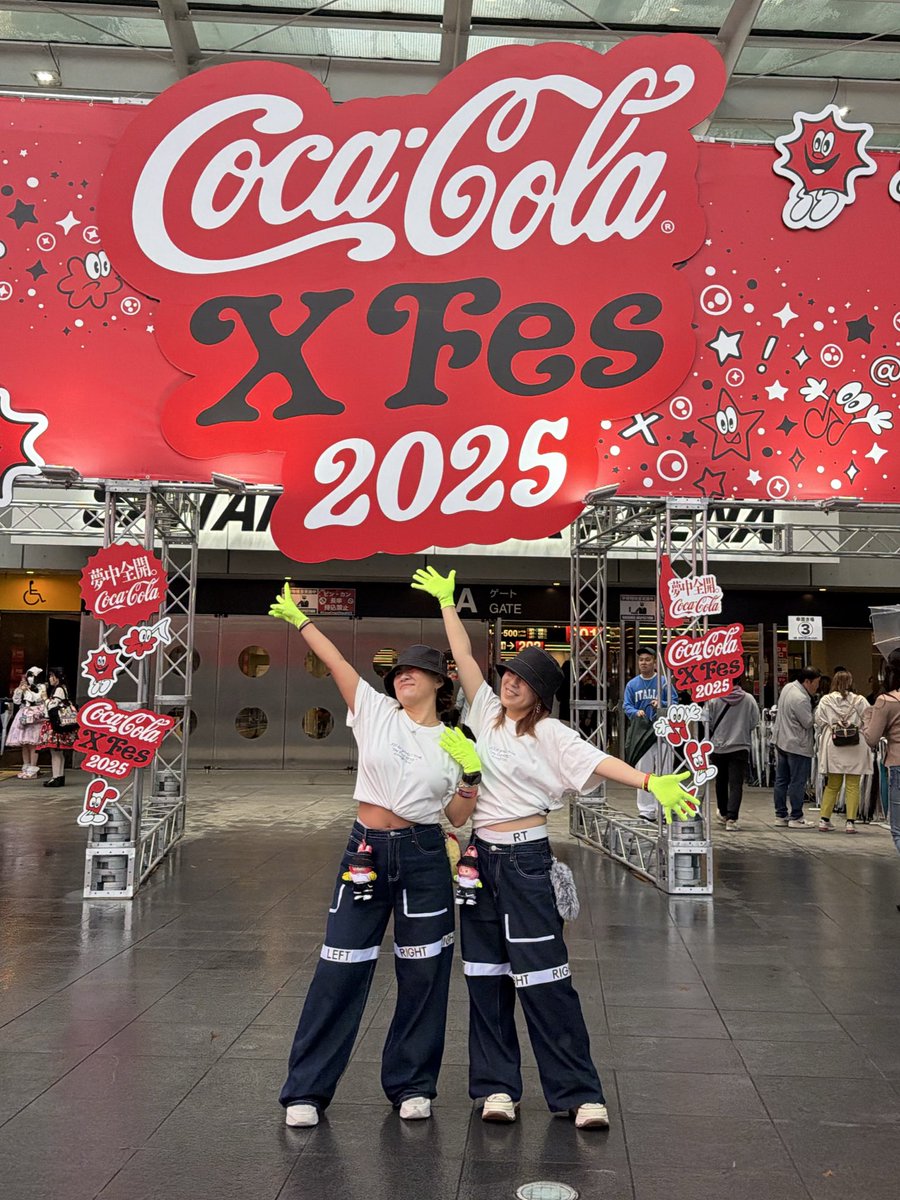MOE19840922's tweet image. 本日のXG参戦コスはレフライでしたー🛸👽🐺
気付いてくれた皆様、声掛けてくださった皆様、ありがとうございました🫶🏽

#XG #XGALX #ALPHAZ #レフライ #XG_leftright #CocaColaXFes2025 #CocaCola  #XGコス
