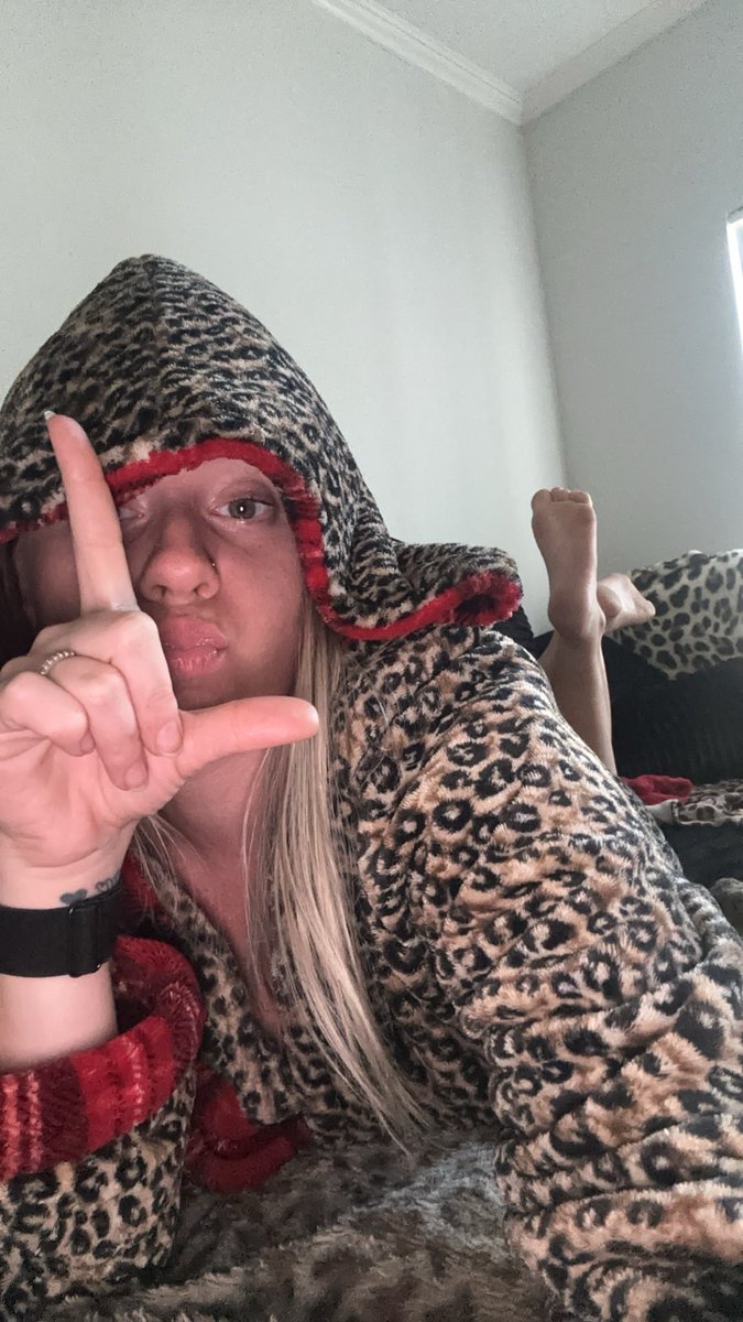 dabaerae tweet media