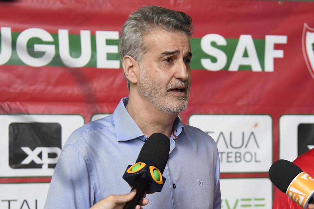 "Por mais que o talento dentro de campo continue sendo o nosso maior ativo, o futebol brasileiro permanece atrasado no jogo que mais importa no século XXI: o comercial. 

Seguimos presos a um modelo ultrapassado e arriscado, sustentado quase exclusivamente por duas fontes