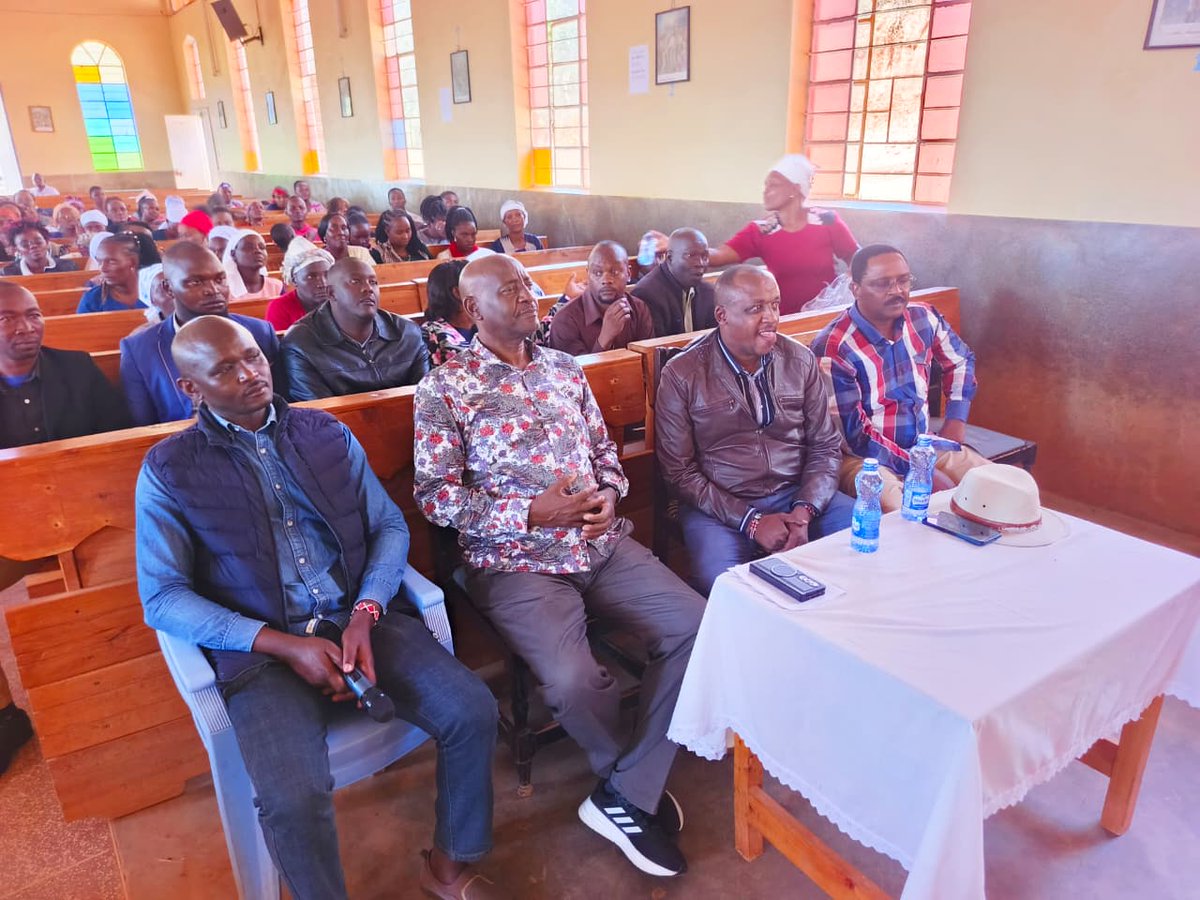 KisiaNzuki's tweet photo. Governor Mutula Donates Land for Construction of Modern Hospital in Utangwa

📍 Utangwa, Mbooni  - 11th October 2025

Makueni Governor Mutula Kilonzo Jr. has donated land for the construction of a modern maternity hospital in Utangwa, reaffirming his administration’s commitment to strengthening healthcare infrastructure across the county.

During the same visit, Governor Mutula formally handed over a title deed for the Utangwa Police Station and announced plans to install high-mast floodlights in the area to enhance community safety and security.

The Governor made the announcements while addressing residents at Utangwa Catholic Parish during a fundraising event, accompanied by Mbooni Member of Parliament Nzioka Kivasu.

Governor Mutula also urged residents to register as voters, expressing concern over the low voter registration turnout.
As Vice Chairperson of the Wiper Patriotic Front, he assured all prospective aspirants of a free, fair, and transparent nomination process ahead of the 2027 elections.