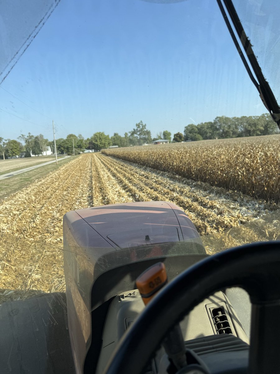 JoelTHemingway's tweet image. In the tractor cab today ready to listen to @BBarn64 and the boys on the radio call a huge win for @IlliniFootball over Ohio State. 

I - L - L ! ! ! 🔶🔷