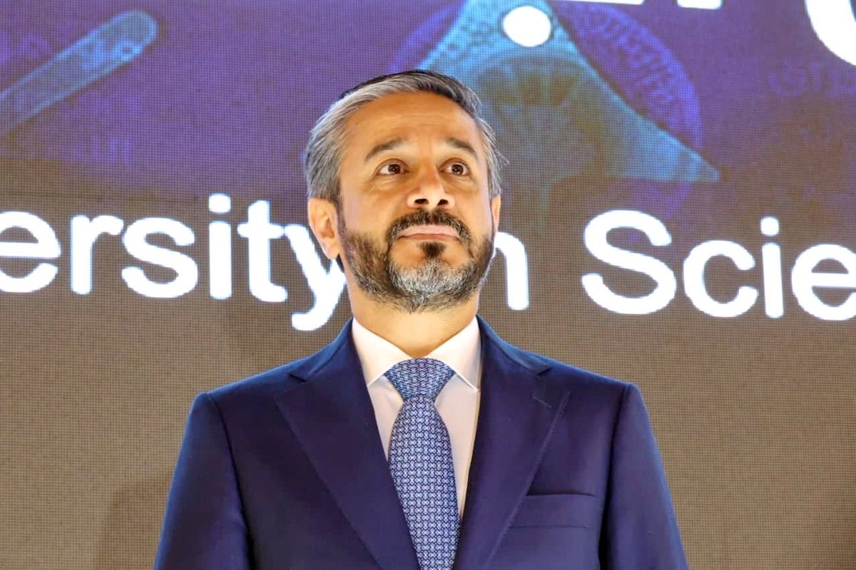 Drnaeemyasir's tweet image. افتتحنا اليوم أعمال مؤتمر العراق للتعليم 2025 بمشاركة مؤسسات التايمز وكلاريفيت وإلسفير وQS وبنك المعرفة المصري.
نخطو بثقة في مرحلة جديدة من الإنجاز والريادة، تتكامل فيها جذور الإرث العلمي العريق لجامعاتنا مع رؤية المستقبل ومتطلباته، لنجعل من التعليم العالي في العراق منصةً…