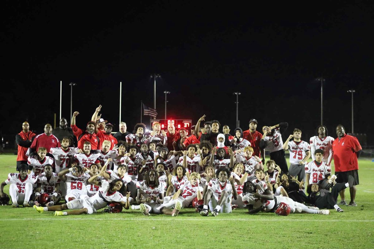 Down 16 with 1:54 left and these Tornadoes never flinched. The toughness and resiliency they showed in route to a huge comeback win in overtime for the 2025 District Championship will be talked about for years to come🌪️🌪️🌪️🌪️
#TNT