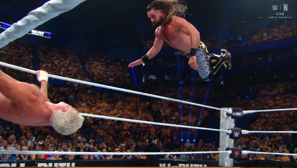 ProWFinesse's tweet image. Prime Seth Rollins making a comeback tonight.