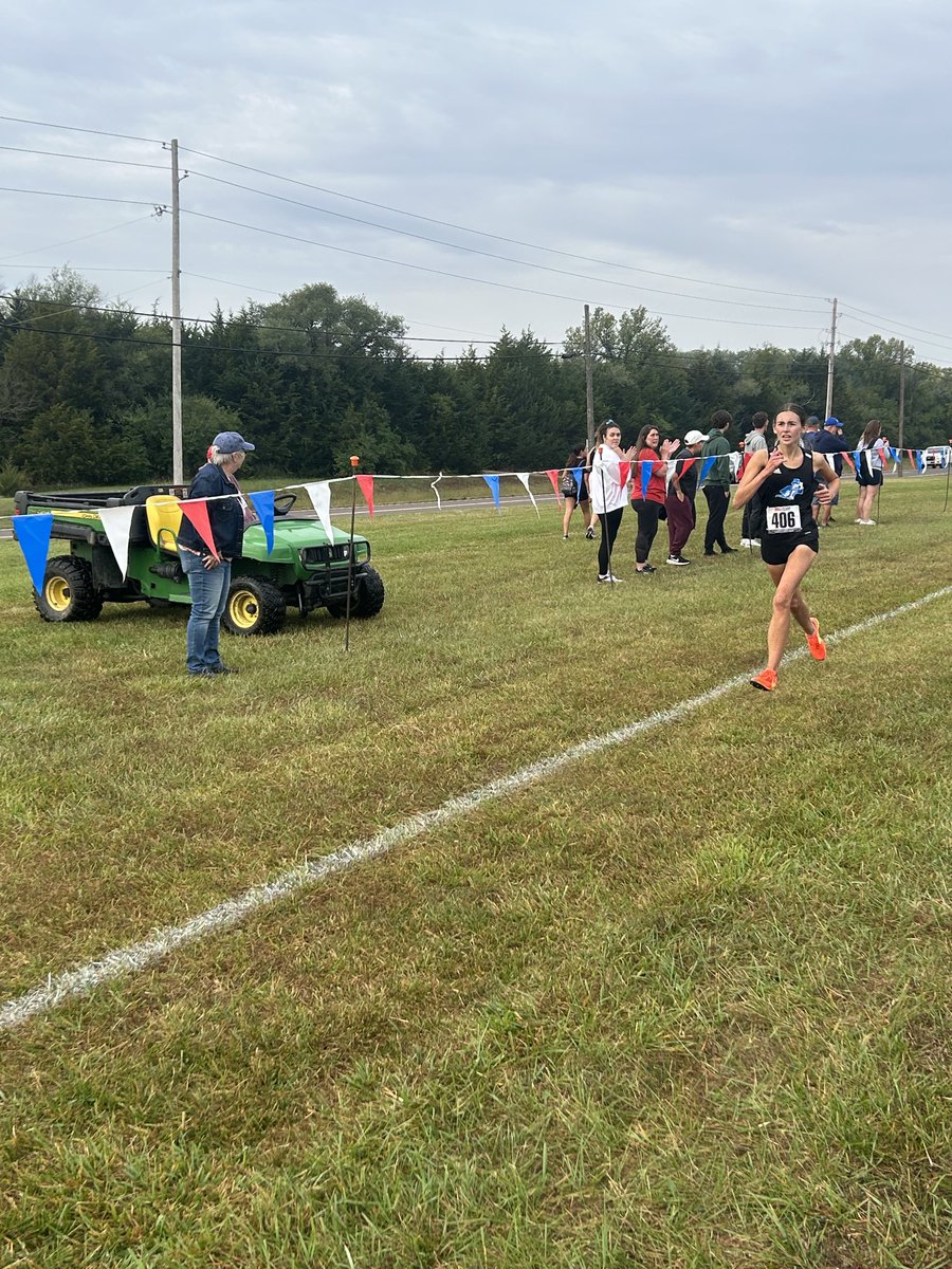 ⁦<a href="/RuralXC/">Washburn Rural XC</a>⁩ Girls Dominate City CC Meet!!! 🏅🏅🏅