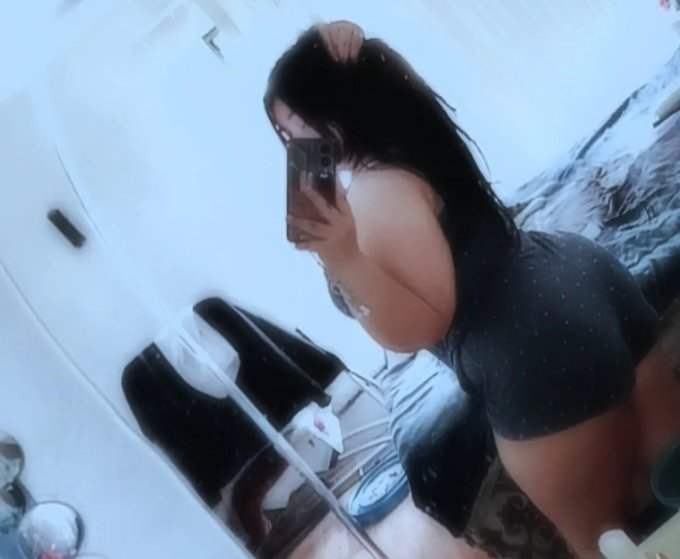 Carla_BPG's tweet photo. Algun menorsito? Se antoja jsjsjs
Aprovechen que estoy 🔥

#chathot https://t.co/I502NCVs0V