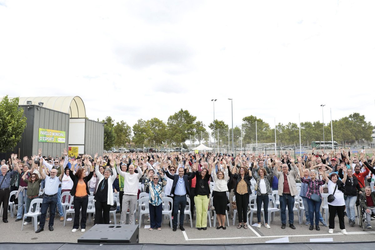 💚 #Tàrrega reivindica la importància dels drets socials per garantir una salut mental digna i accessible

🤝 La ciutat celebra l'acte del Dia Mundial de la Salut Mental a Catalunya de la mà de <a href="/SalutMentalCat/">Salut Mental Catalunya</a> i <a href="/associacioAlba/">Som Alba</a>

✅ Amb més de 600 persones i suport de l’Ajuntament