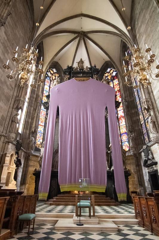 CanonRobinWard's tweet image. Worth recalling how in German speaking Catholic countries it’s the annual Lent Veil that cathedrals use to get down with the kids.  Here’s a recent one from Vienna: