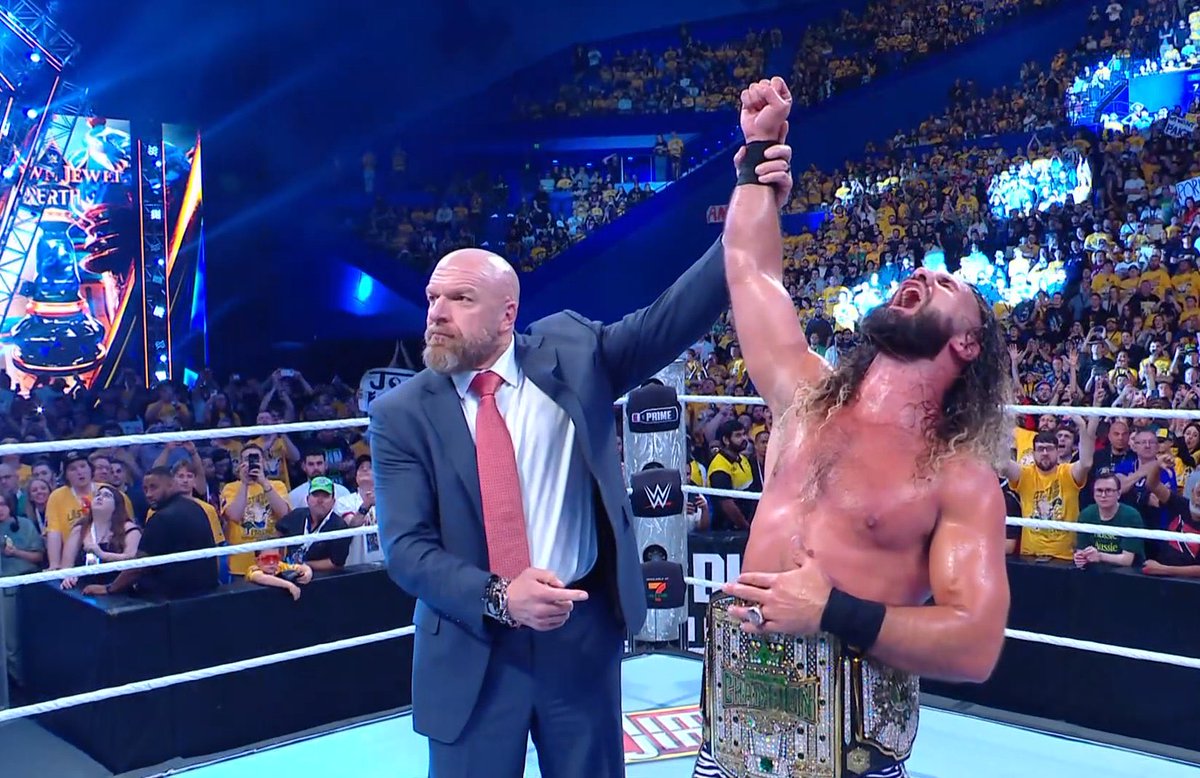 HMWPodcast's tweet image. تقييمكم لعرض #WWECrownJewel من 10 ؟
