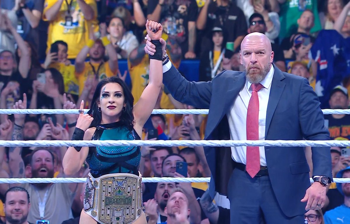 HMWPodcast's tweet image. تقييمكم لعرض #WWECrownJewel من 10 ؟