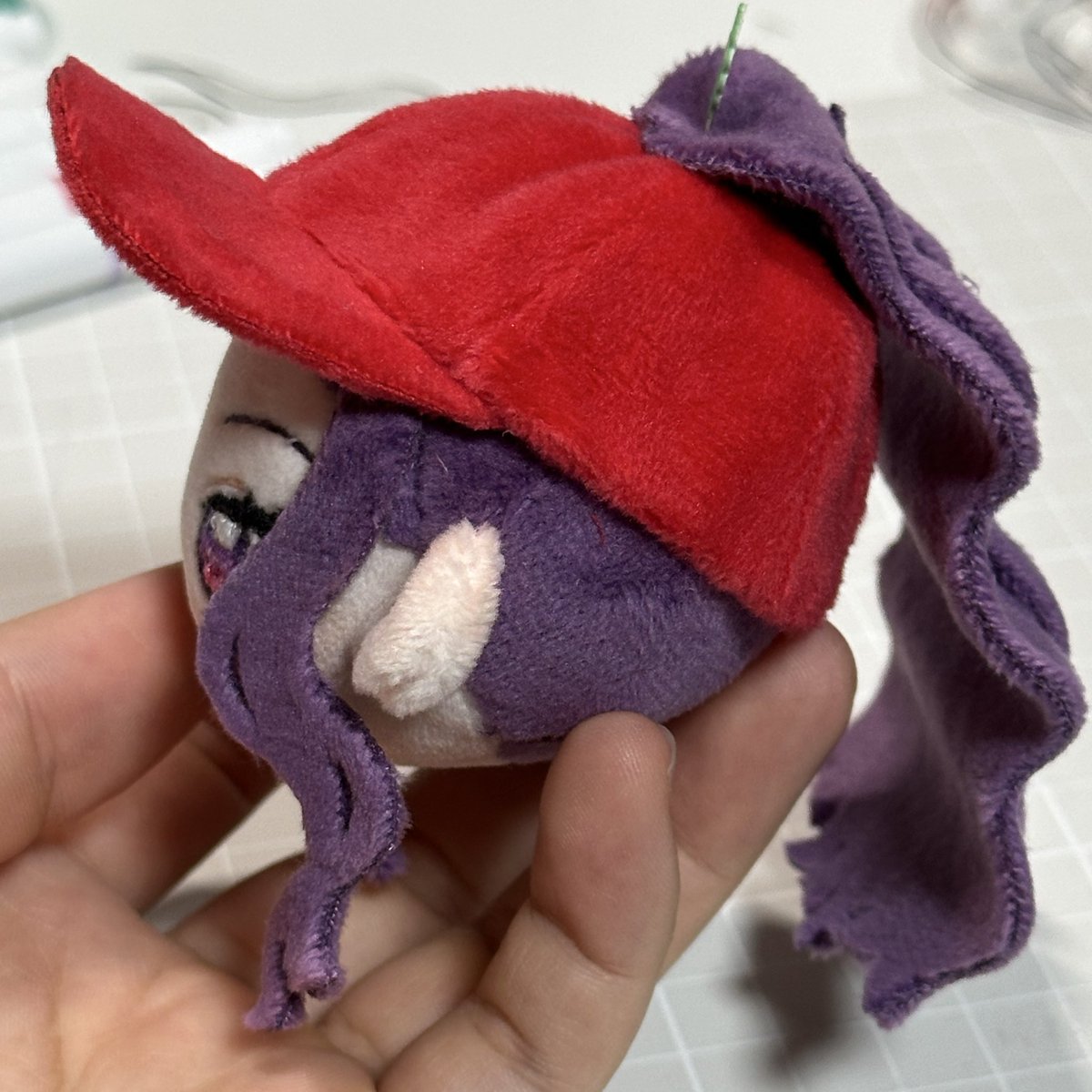bl_be_82's tweet image. 初めて帽子に髪くっつけるわ