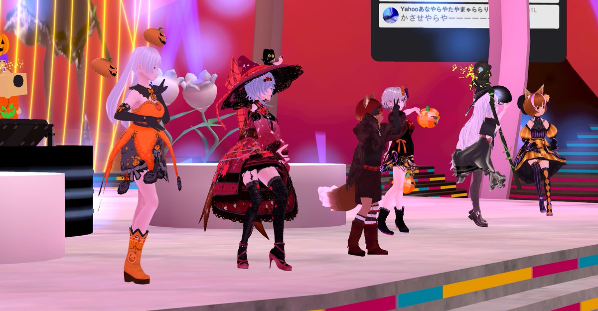 rushanaruu's tweet image. #clusterdimension　
ハロウィンが近付いているということで、
ハロウィンパーティーなDJ&amp;amp;ダンスの華やかなイベントでした
キャストさん達は、ステージではダンス～フロアでは皆の間を廻ってわちゃわちゃと大忙しでした
ハロウィンって何だかウキウキしちゃいますね🥳
#cluster