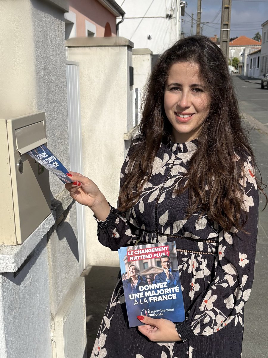 EmmaChauveauRN's tweet image. Le @RNational_off demande une #dissolution de l’Assemblée nationale. En cas de nouvelles élections législatives, nous pourrions avec nos alliés constituer la majorité des députés, pour mieux représenter les Français. 🇫🇷#jusqualavictoire #gouvernement #politique