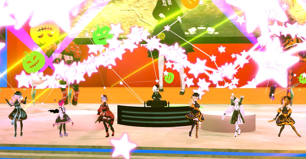 rushanaruu's tweet image. #clusterdimension　
ハロウィンが近付いているということで、
ハロウィンパーティーなDJ&amp;amp;ダンスの華やかなイベントでした
キャストさん達は、ステージではダンス～フロアでは皆の間を廻ってわちゃわちゃと大忙しでした
ハロウィンって何だかウキウキしちゃいますね🥳
#cluster