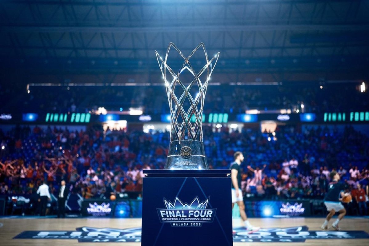 Jordi Valle Simó (@jordivs24) on Twitter photo Tal y como informa <a href="/victorlavagnini/">Víctor Lavagnini</a>, Badalona es la ciudad favorita para albergar la Final Four de la Basketball Champions League 2025-26. Conversaciones avanzadas con la FIBA.
En <a href="/sobrelabocina/">Sobre La Bocina</a> ya informamos en su día que dichas conversaciones se iniciaron en febrero. Tal y como informa <a href="/victorlavagnini/">Víctor Lavagnini</a>, Badalona es la ciudad favorita para albergar la Final Four de la Basketball Champions League 2025-26. Conversaciones avanzadas con la FIBA.
En <a href="/sobrelabocina/">Sobre La Bocina</a> ya informamos en su día que dichas conversaciones se iniciaron en febrero.