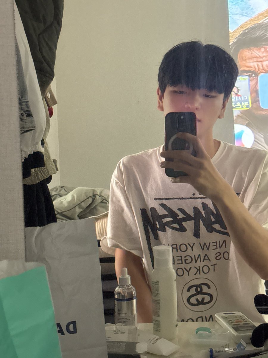 ahd123zl's tweet photo. #게친소 #ㄱㅊㅅ 
친구없는사람이 친구구해요 ㅜ https://t.co/mvQ63nrUHf