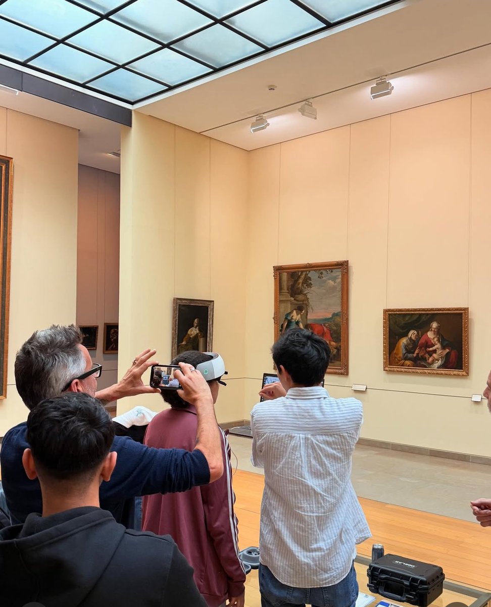 Les Journées Art &amp; Science ont débuté hier à Caen dans le cadre du #MillénaireDeCaen et de la #FêtedelaScience.
2 jours d’ateliers, d’expositions et de conférences pour explorer le dialogue entre créativité et recherche.