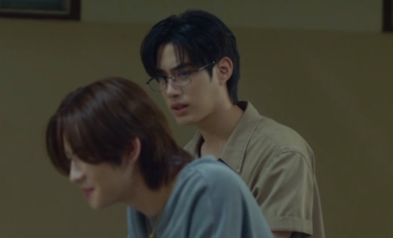 mykmnt_'s tweet image. เสียงในหัวชาญ : ใครครับคุณเจต คุณเจตยิ้มทำไมครับ บะบะโบกมือทำไมครับ คุณเจต!

Khemjira The Series EP10
#เขมจิราต้องรอดEP10
#TleFirstone