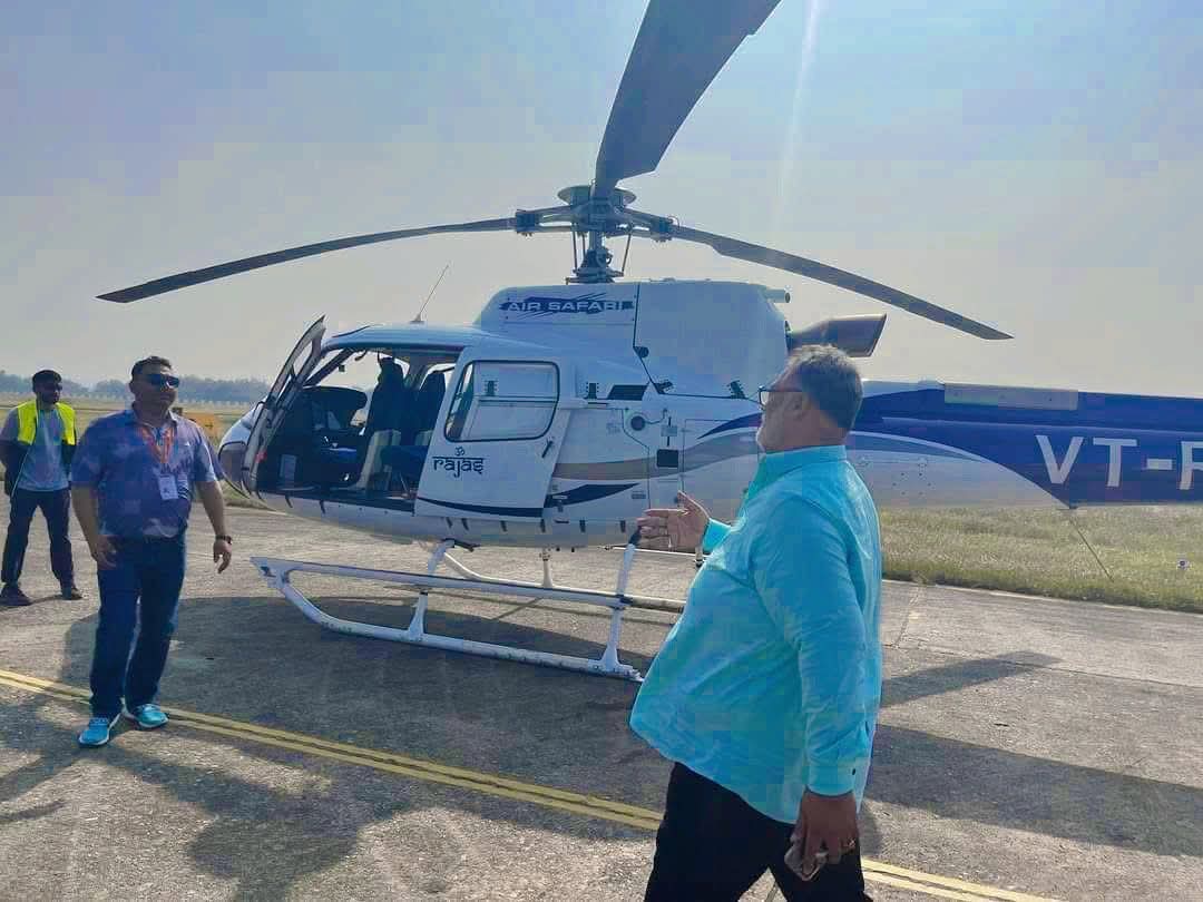 saifkhandulare2's tweet image. कल (12 अक्टूबर) को सुबह 09:00 बजे कोसी, सीमांचल के बेटा सांसद पप्पू यादव जी हेलीकॉप्टर से सुपौल बैरो गाँव आगमन  l बीते दिन दबंग अपराधियों ने पान दुकानदार धीरज मुखिया उर्फ़ साजन को गोली मारकर हत्या कर दिया है l शोकाकुल परिवार से मिलेंगे। @pappuyadavjapl
#PappuYadav  #सुपौल