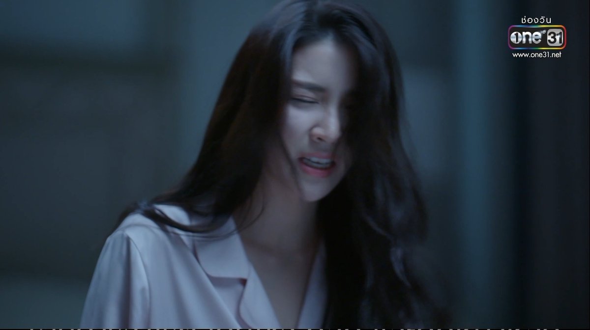 AglowEver's tweet photo. ความรักเริ่มทำให้คุณหมอสับสนแล้วสินะ😏😅

WHAT IS WRONG WITH ME

#พิษรักEP4 #พิษรัก #GinJ #PoisonousLoveTheSeries #ginnynatnicha #aangelinaass https://t.co/BoGbXl71iQ
