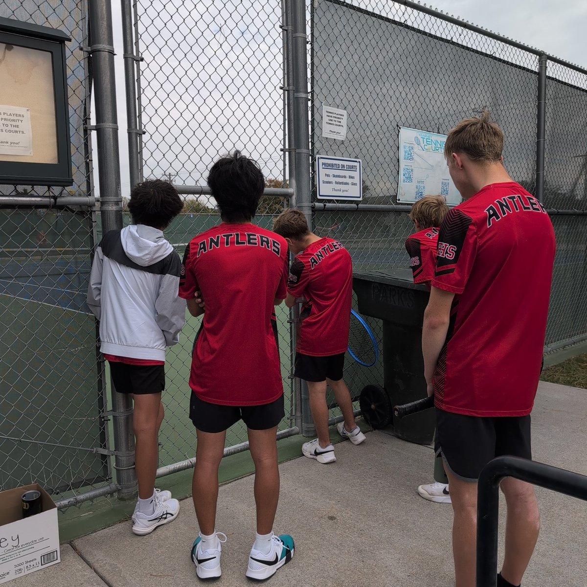 The Antlers had it tied at 2-2 but ended up losing the last match. I watched our team play some really good tennis! On to the next one. #antlertennis