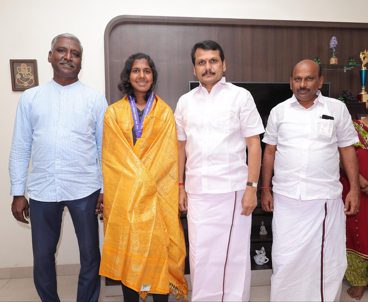 V_Senthilbalaji's tweet image. மாண்புமிகு தமிழ்நாடு முதலமைச்சர் தளபதி @mkstalin அவரின் நல்லாசிகளுடன், தமிழ்நாட்டில் இருந்து உலக தரத்திலான விளையாட்டு வீரர்களை உருவாக்கிடும் உன்னத நோக்கில் அயராது உழைத்திடும், மாண்புமிகு தமிழ்நாடு துணை முதலமைச்சர், இளம் தலைவர் @Udhaystalin அவர்களின் ஆசிகளுடன், தென்கொரியாவில்…