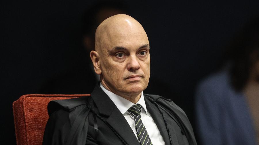 deltanmd's tweet image. Quantos abusos o ministro Alexandre de Moraes ainda falta cometer? Por acaso ele tem uma lista de todos os direitos que quer violar?

No caso de Filipe Martins, Moraes recuou parcialmente, mas o que será da próxima vez? 

Vai indicar um advogado petista para Filipe? 👇