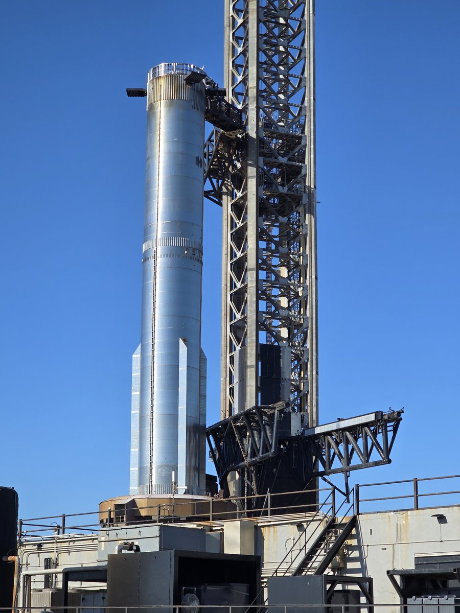 SchilkeScott's tweet image. Made it! 24 straight hours from Marco Island Florida to #Starbase #Texas for #Starship #Flight11 Todays views. Let&apos;s Go! #ElonMusk
📸 by Scott Schilke for sipausa.com and spacenewsfl.com