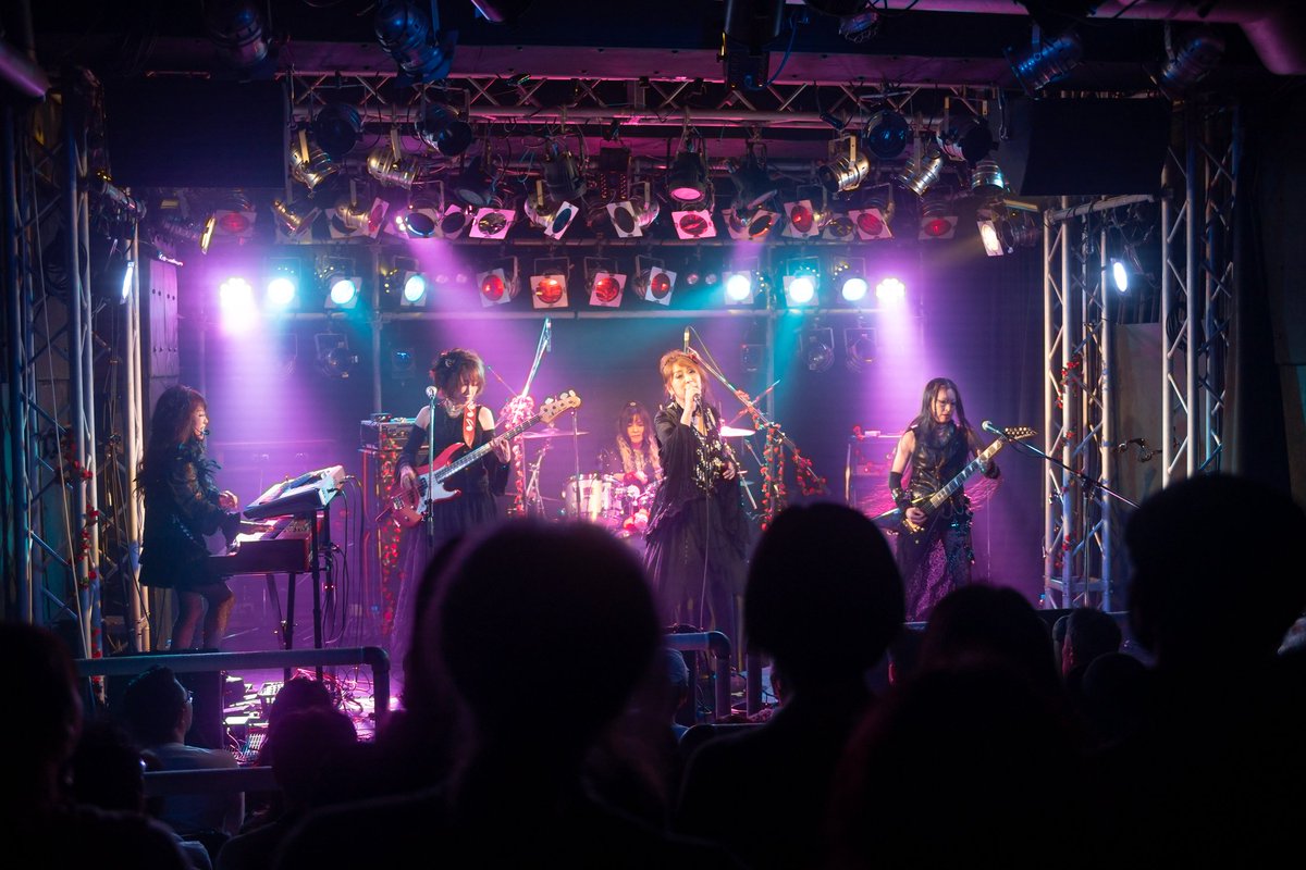 Rosebullet tweet media