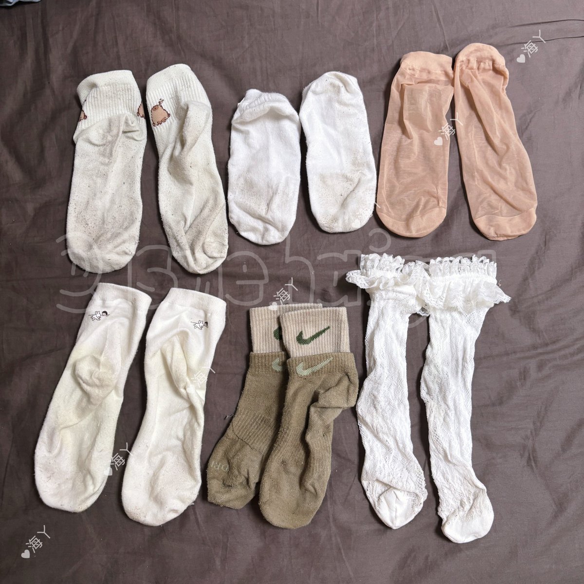 🌊趴趴走原味現貨

1️⃣內褲 💰300
少女香🌷

2️⃣內衣
無肩帶內衣 💰400
黃色美背內衣 💰600
藍色套組 💰1000
內衣都是穿三天以上的喔

3️⃣真理褲 💰300
海丫都喜歡直穿當居家褲🥰

4️⃣襪子
短船襪 💰200
其它 💰250

以上都是跑出去玩的現貨 歡迎選購喔😘 玩得非常開心 被治癒了❤️‍🩹

#原味商品 #原味賣家