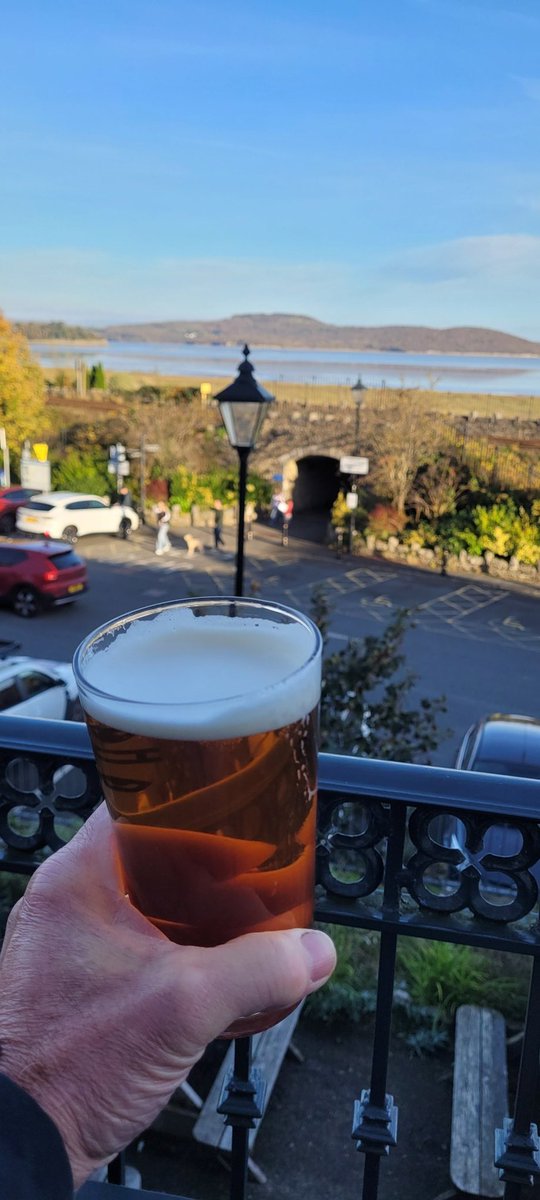 lycra lout tweet media