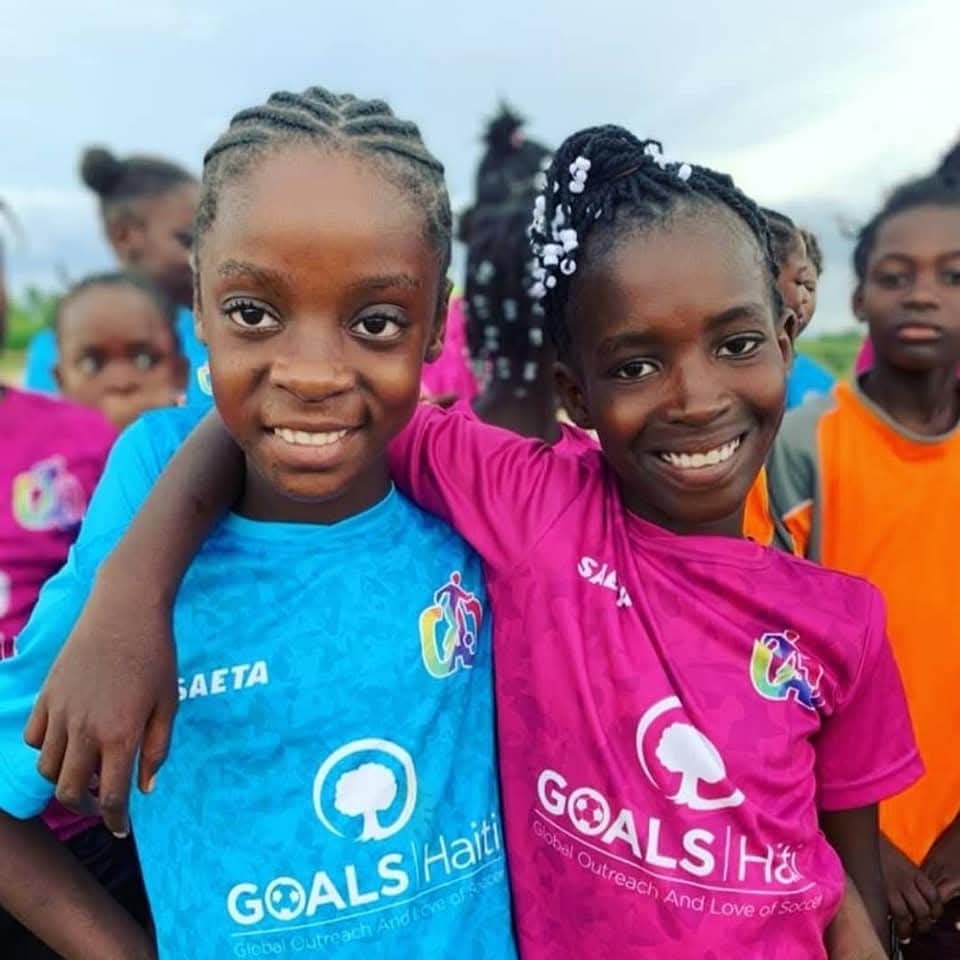 goalshaiti's tweet photo. Increasing access to sport & education for girls every day. @PlayAcadNaomi #equalplay #InternationalDayOfTheGirl https://t.co/WUouVbxBA5