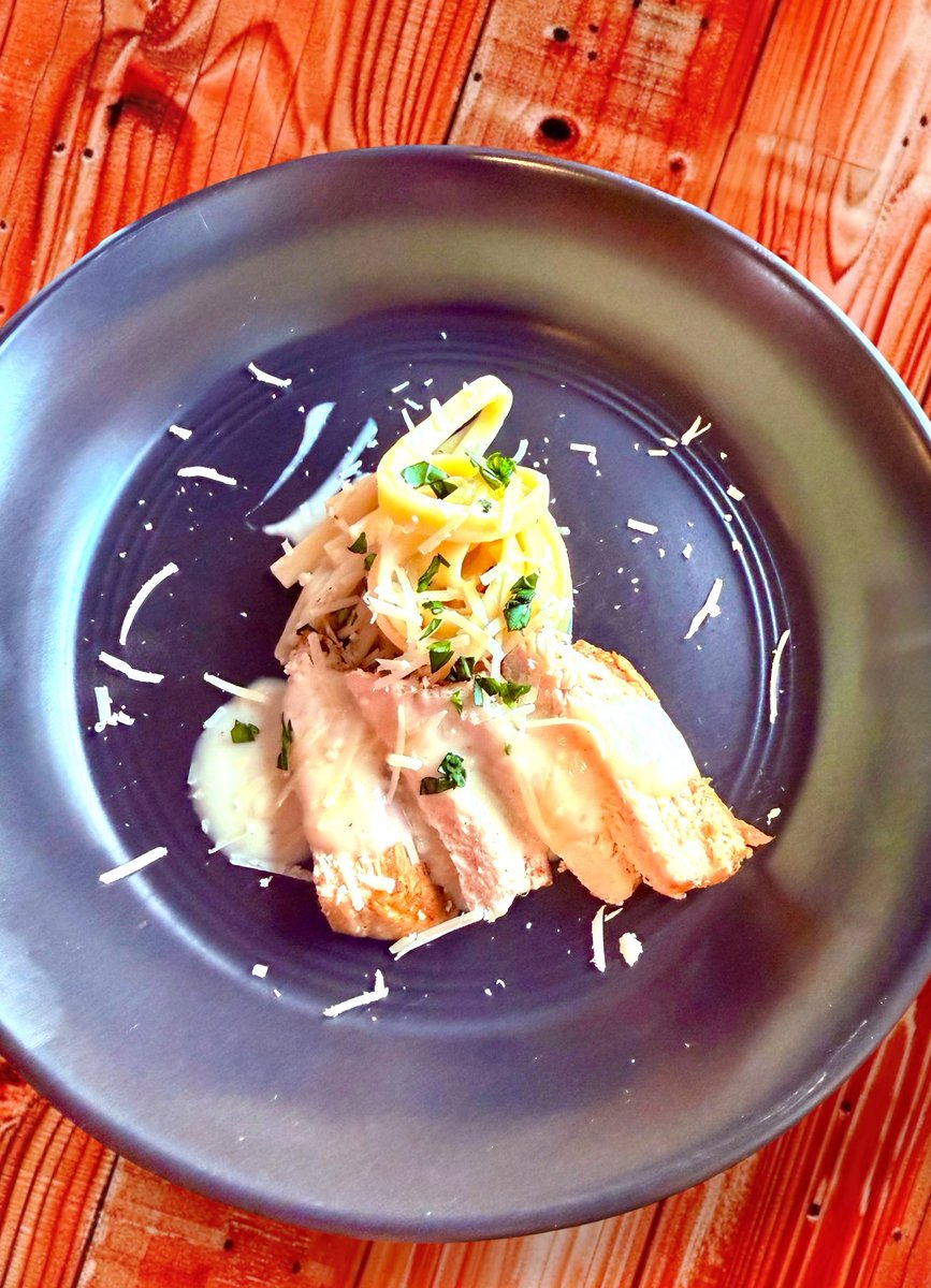 ChefFattyMac's tweet image. Cauliflower Chicken Fettuccine