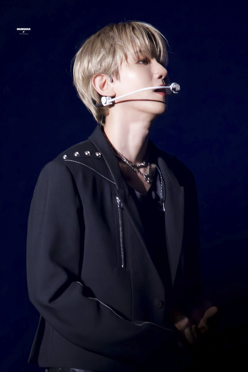 HUNSHUI_0506's tweet photo. 20250914  in tokyo🇯🇵

#백현 #백현이 #BAEKHYUN #ベッキョン
@B_hundred_Hyun @BAEKHYUN_INB100 https://t.co/2LzvFZVhPL