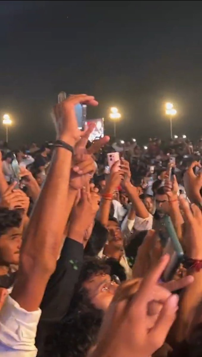 beingsumit01's tweet image. When it comes to ground level, no one even comes close to Bhai!! 🥶
#ElvishYadav #ElvishArmy