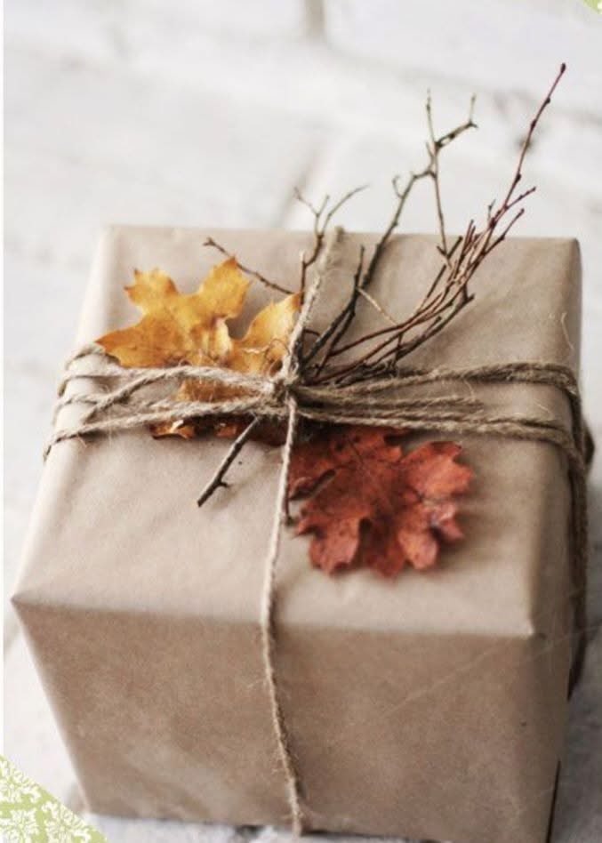 Aprendí que: 
Es inútil regalar tiempo y corazón a quien no tiene tiempo de abrir regalos.🦋