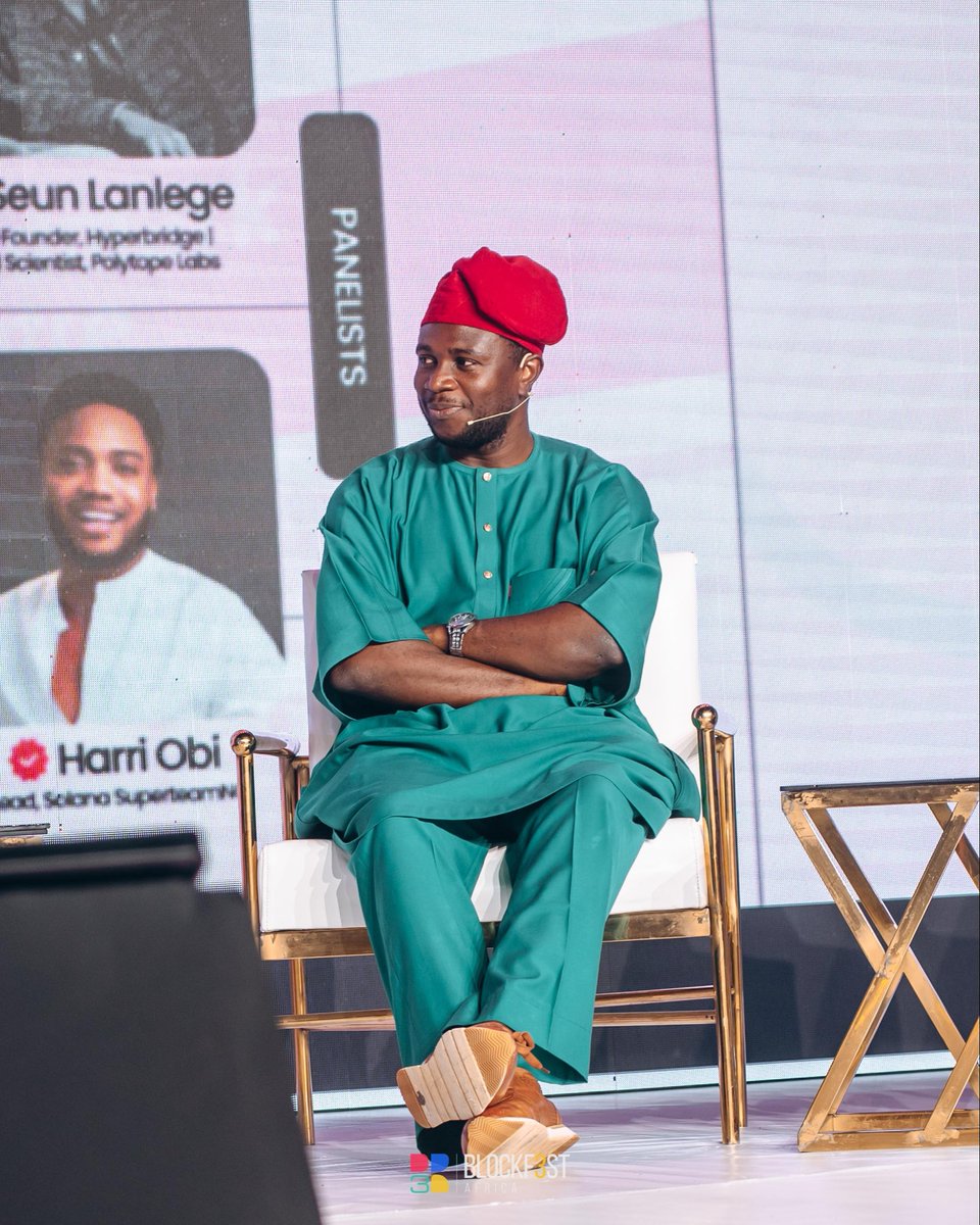 blockfestafrica's tweet image. CODE OR LEAD ⁉️
This panel with @Harri_obi @seunlanlege @Ebunayo08 @ToochukwuOkoro2 @iam_gilchrist @Scrum_maestro dug deep into where to draw the line between developers becoming founders and founders who aren’t devs.
One thing’s clear, both sides need vision and execution.…