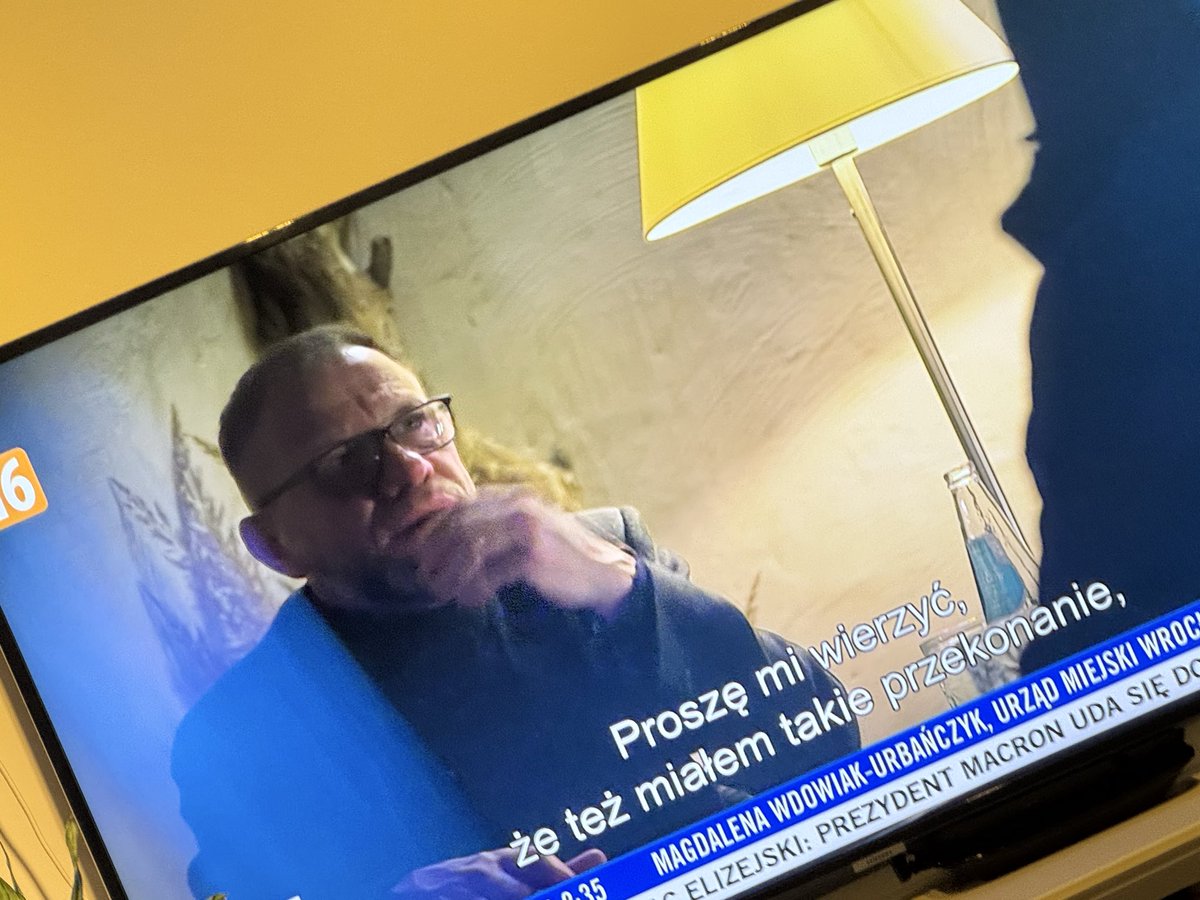 PiS za narkotyki, alkohol i kasę kupował głosy w wyborach.
Sprawdziło się to w 2014r, w 2018 poszło na grubo a potem to działało na pełnej kurwie.
Teraz tvn24 dokładnie opisany proceder na podst Bogatyni.
Wielu posłów PiS jest nielegalnie w sejmie a Nawrocki nie jest prezydentem!