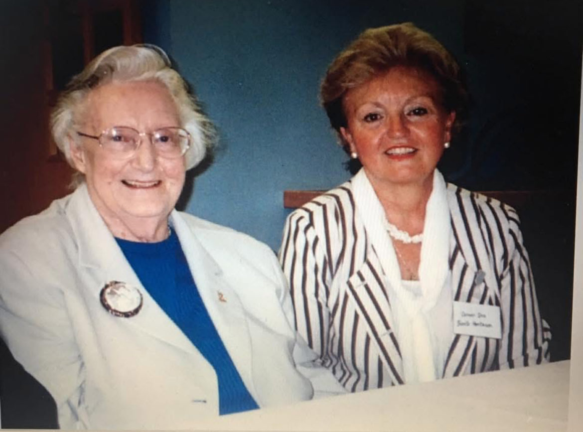 Hoy en el #diamundialdecuidadospaliativos recordamos lo que la #cecilysaunders insiastia “ no hay enfermos terminales “ sino enfermos (con sus nombres) con enfermedad terminal. Así nos lo trasmite nuestra vicepresidenta <a href="/carmininn/">CarmenFuenteHontañón</a> <a href="/IAHPC/">IAHPC</a> <a href="/EAPCvzw/">EAPC VZW</a> <a href="/secpal_/">SECPAL_CPaliativos</a> <a href="/SEMDOR2/">SEMDOR Soc. Esp. Multidisciplinar del DOLOR</a> <a href="/AECPAL_/">AECPAL</a>