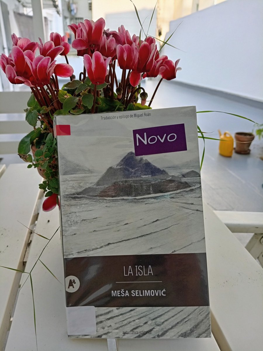 "Nada es definitivo mientras tengamos la fuerza de buscar..."
Menudo librazo!!! 😍<a href="/AutomaticaEdit/">Automática Editorial</a> <a href="/bibcoruna/">Bibliotecas Coruña</a>